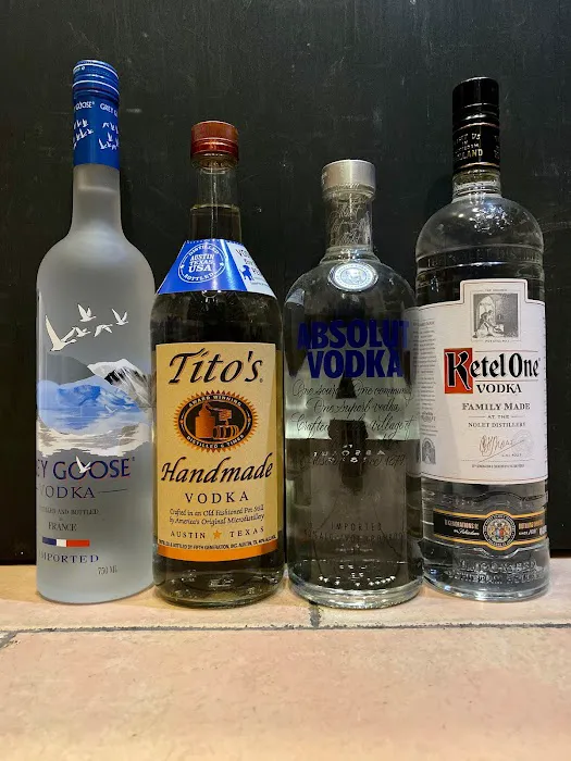 Mulberry Wine and Liquor Store 6