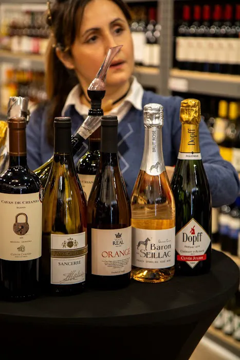 LES Wine & Spirits 9