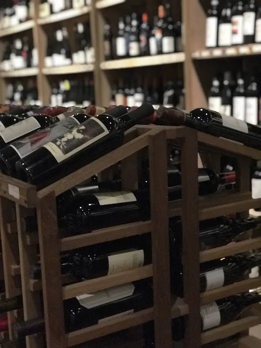 Montague Wine & Spirits 7
