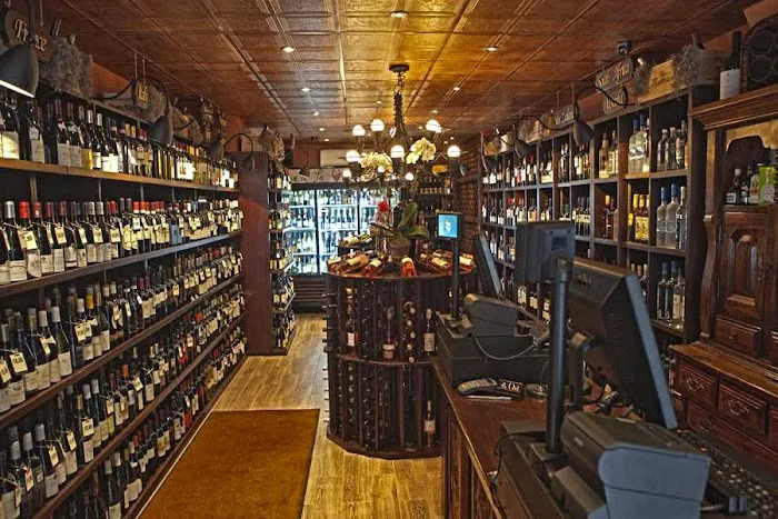 La Vid Wine and Spirits 3