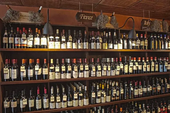 La Vid Wine and Spirits 9