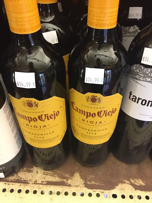 Casa Oliveira Wines & Liquors 2