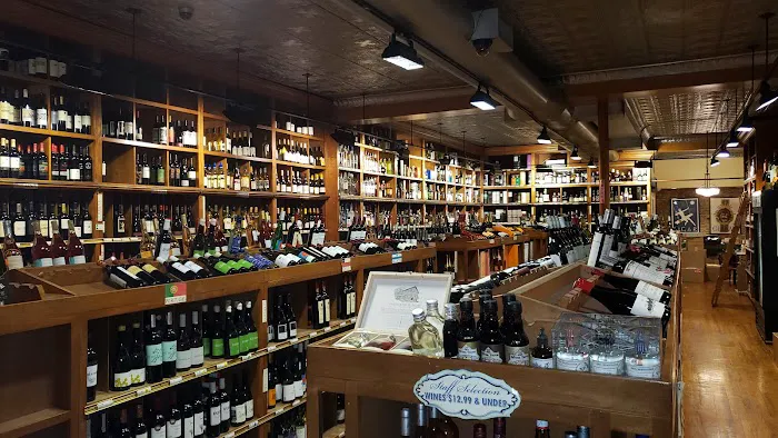 Heights Chateau Fine Wines & Spirits 3