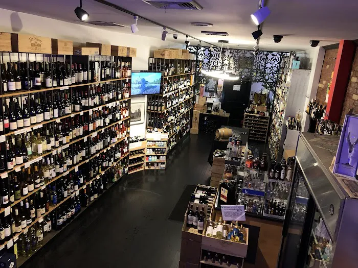 Il Vignetto Fine Wine & Spirits 4