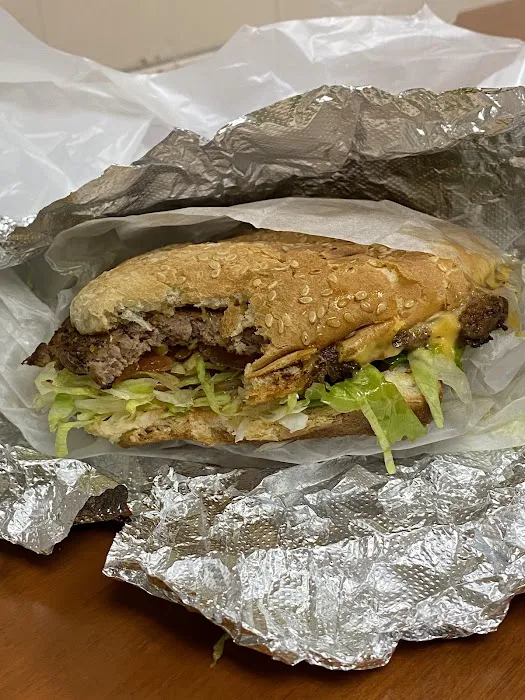 Ridge Mini Market & Deli 3