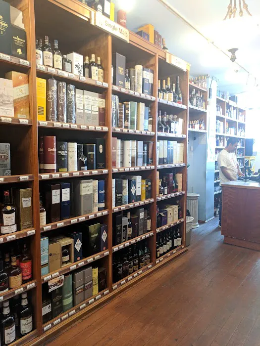 Crossroads Wine & Spirits 3