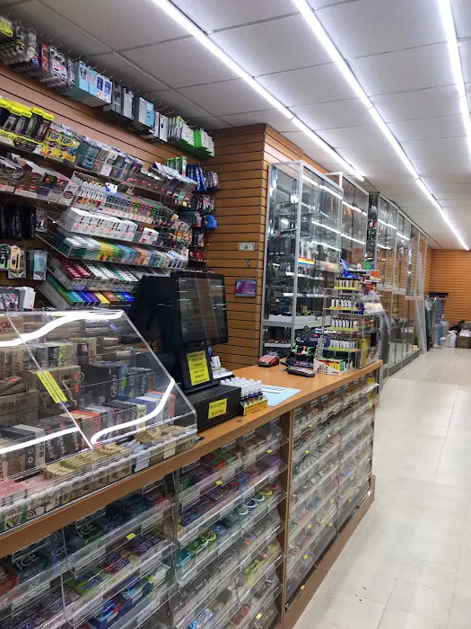 Zee Smoke & Convenience inc 1