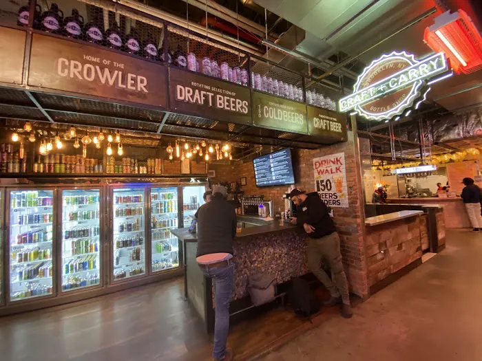 Craft+Carry at DeKalb Market Hall 0