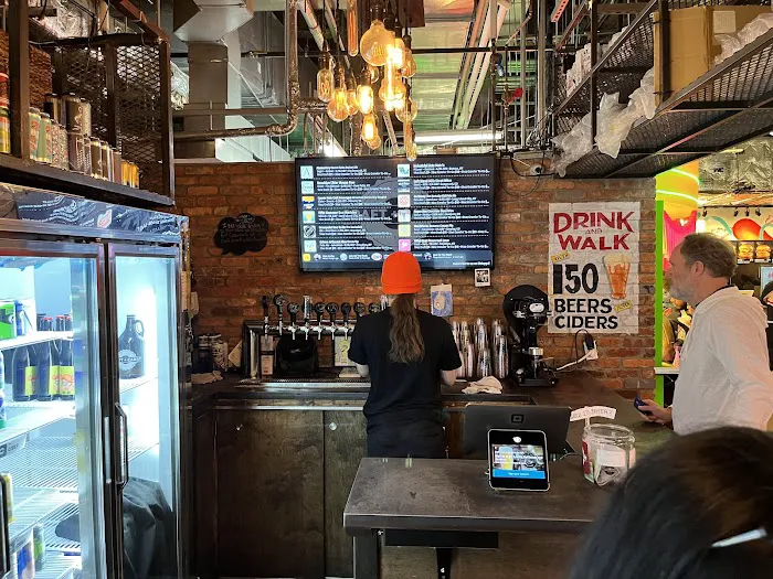 Craft+Carry at DeKalb Market Hall 1