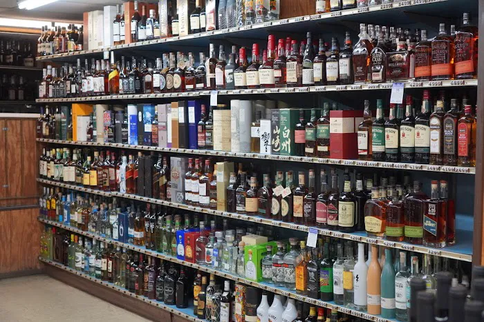 Stuyvesant Square Liquors 1