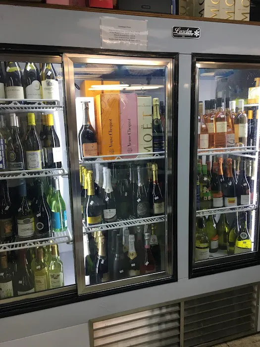 Stuyvesant Square Liquors 7