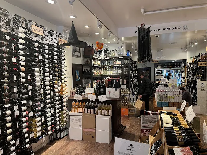Rouge & Blanc Wine and liquors 9