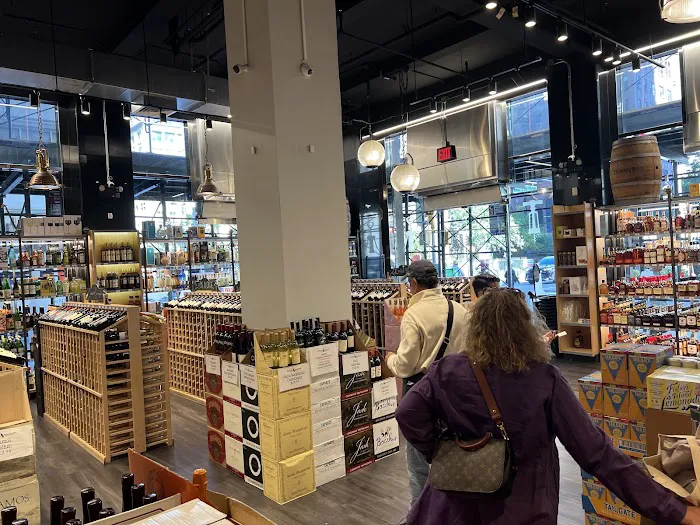 Morton Williams Wines and Spirits 9