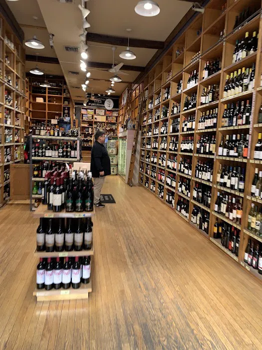 Landmark Wine & Spirits + Minoru's Sake Shop 4
