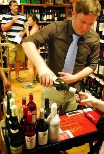 111 Lex Liquors and Wine 8