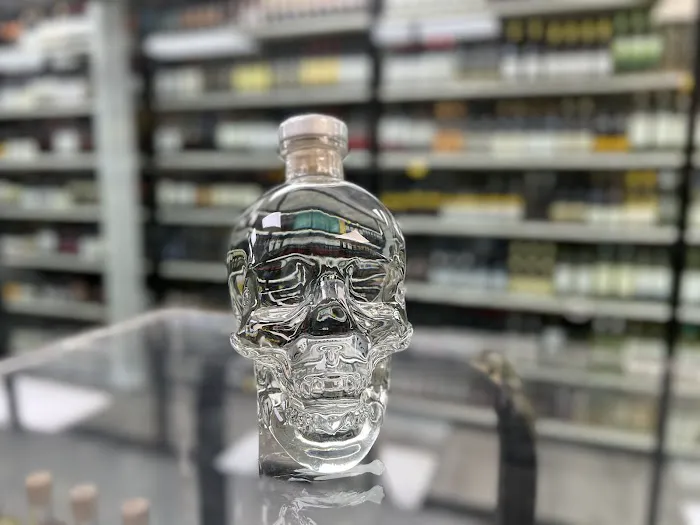 Lucky Liquor Store 0