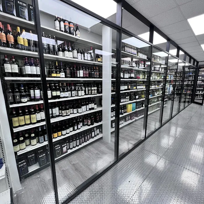 Lucky Liquor Store 2