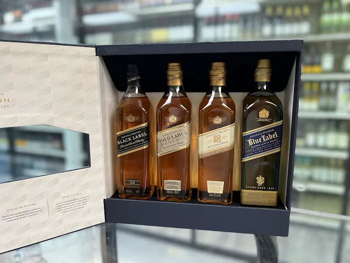 Lucky Liquor Store 1