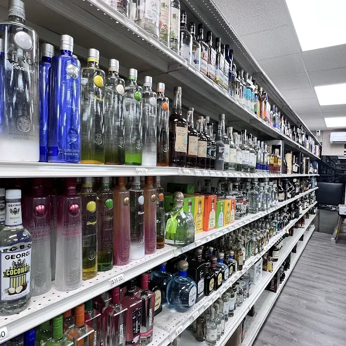 Lucky Liquor Store 6