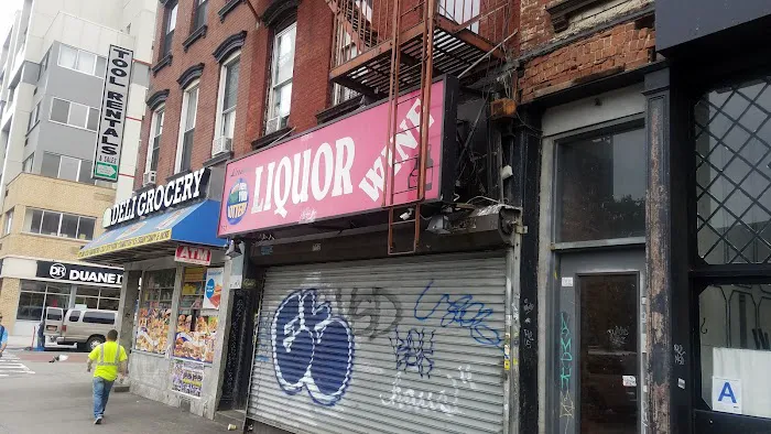 Lucky Liquor Store 8