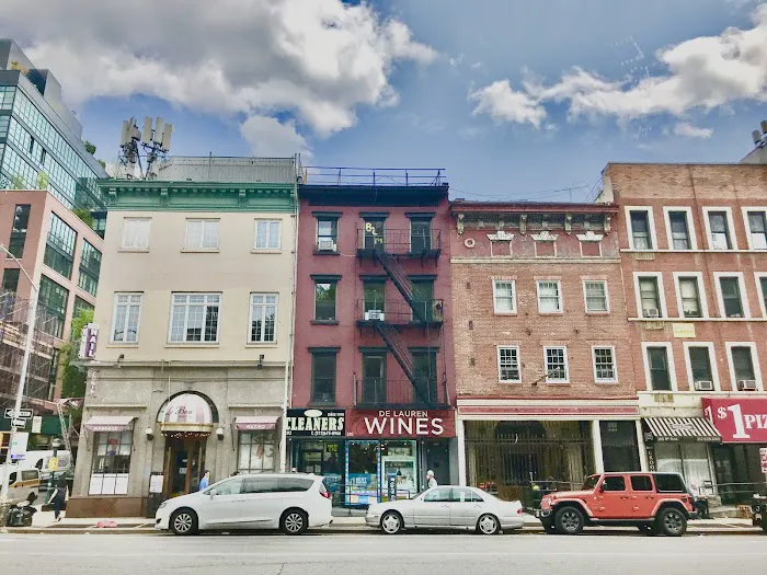 De Lauren Wines & Liquors 6