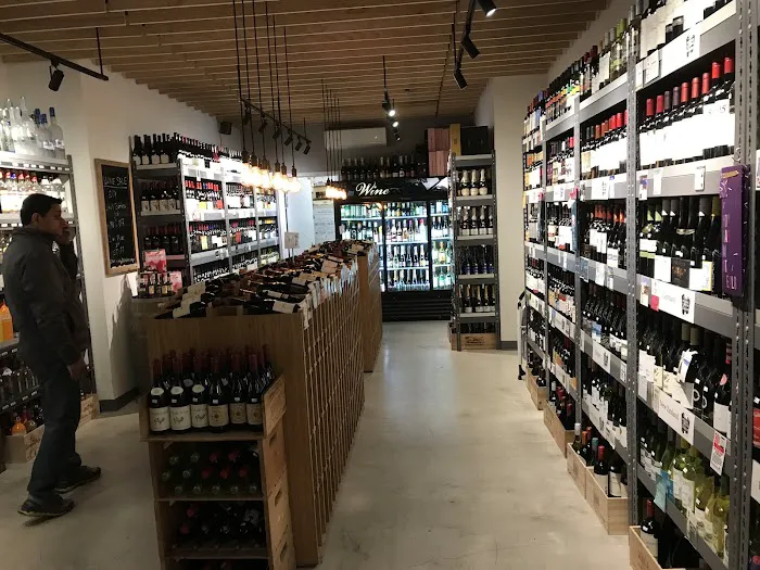 House of Wine & Liquor 2