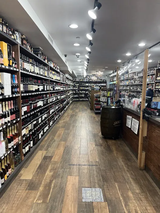 The Manhattan Wine Shop 0