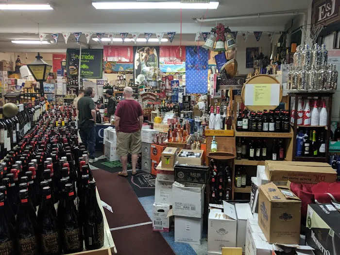 Love Liquors & Wines 2