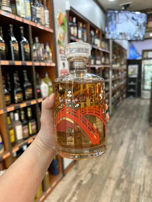 4Th Ave Finest Wine & Liquor 8