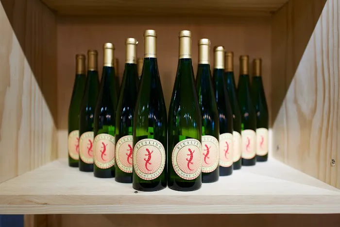 Grain & Vine 9