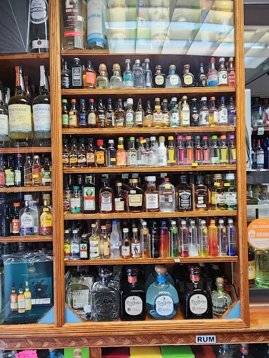 Williamsburg Liquor Store INC 3