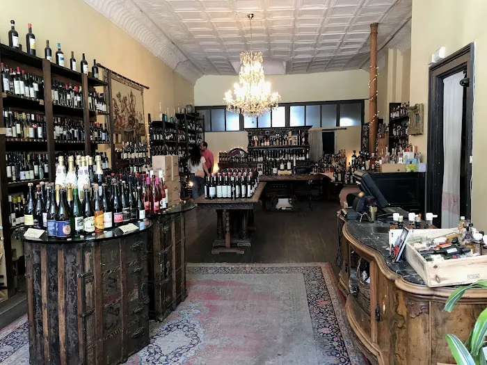 D.O.C. Wine Shop 2