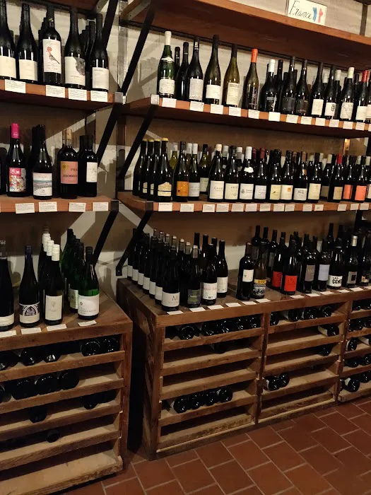 Bibber & Bell Wine and Spirits 7