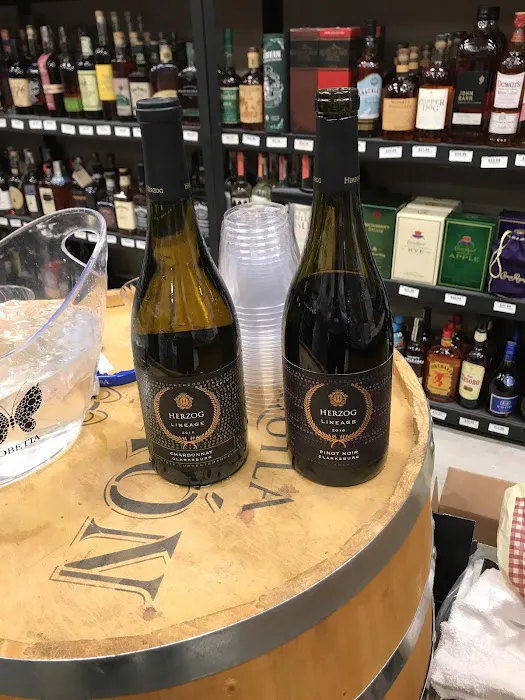 Grand Cru Wine & Spirits 3
