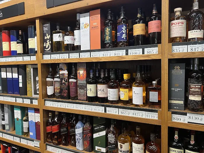 Park Avenue Liquor Shop 5
