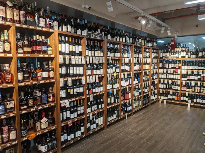 Upstairs Wine and Spirits 1