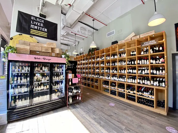 Dandy Wine & Spirits 9