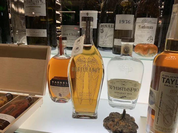 Oak & Steel Fine Wines and Spirits 6