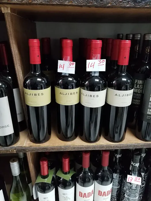 D & J Wines and Liquors 0