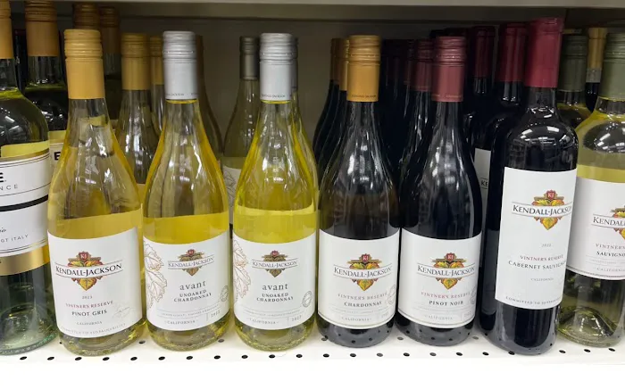 UTICA DISCOUNT WINE & LIQUORS 0
