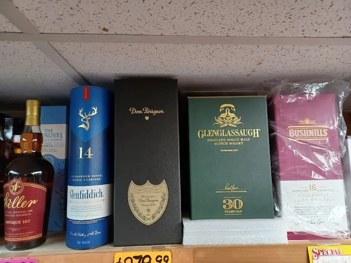 Forest Liquors House 8