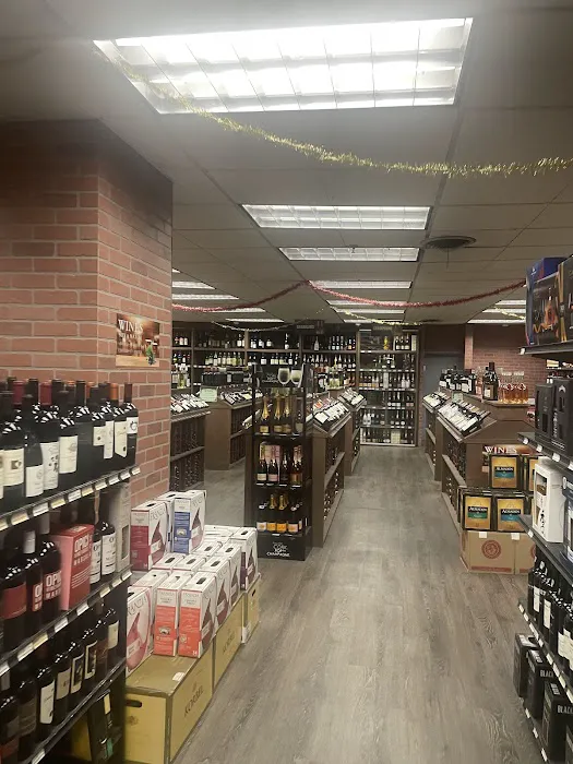 Queens Wines and Liquors 3