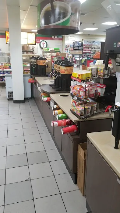 7-Eleven 2