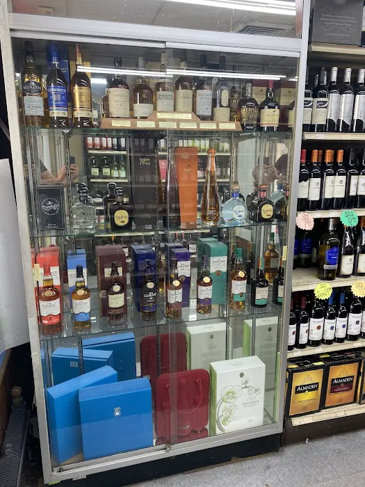 5 KINGS WINES AND LIQUORS 9