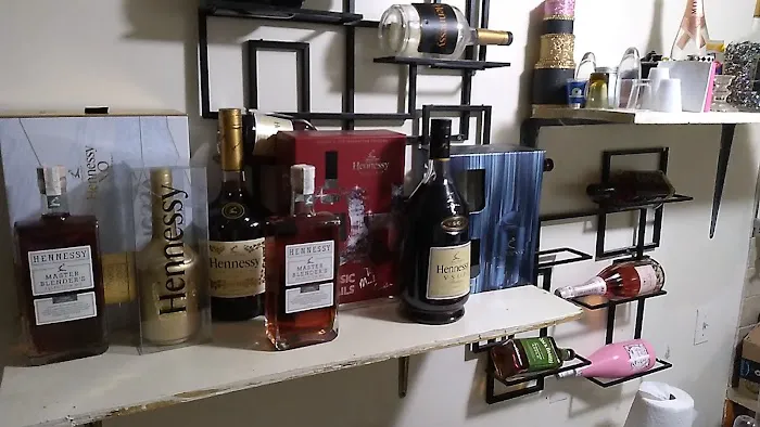 Kevins Liquor Store 1