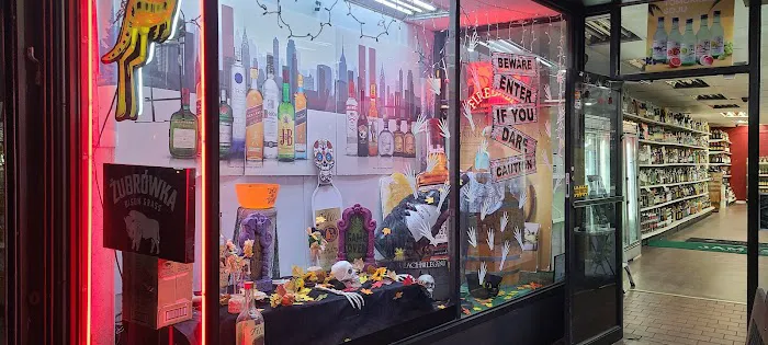 Junior's Liquors 6