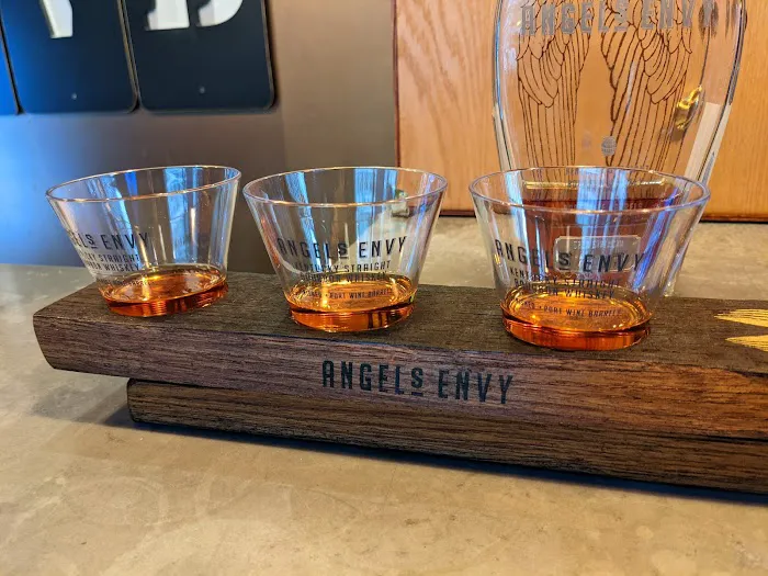 Blue Streak Wines & Spirits 2