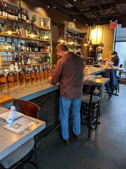 Blue Streak Wines & Spirits 1