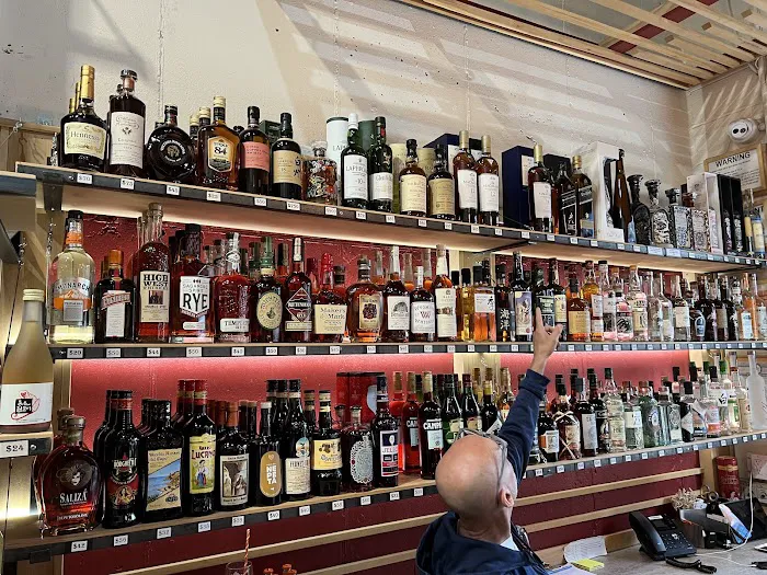 Enoteca LIC 4