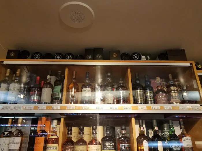 Beacon Wines & Spirits 4